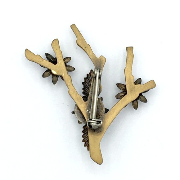 GARNET CABOCHON flower brooch - figural tree branch & leaves metal enamel pin - Picture 6 of 7